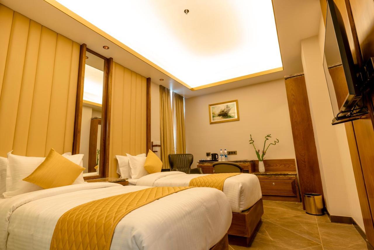 Marine Inn Hotel Kochi Exterior photo