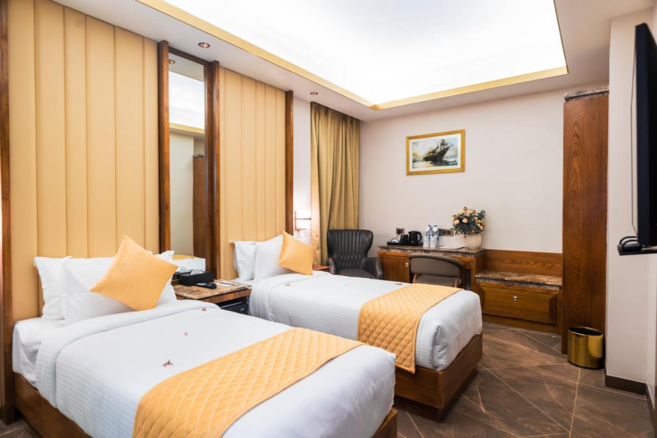 Marine Inn Hotel Kochi Exterior photo
