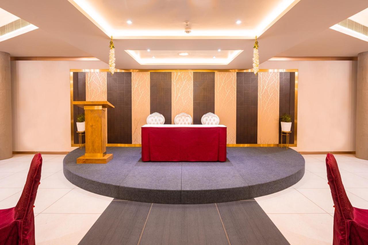 Marine Inn Hotel Kochi Exterior photo