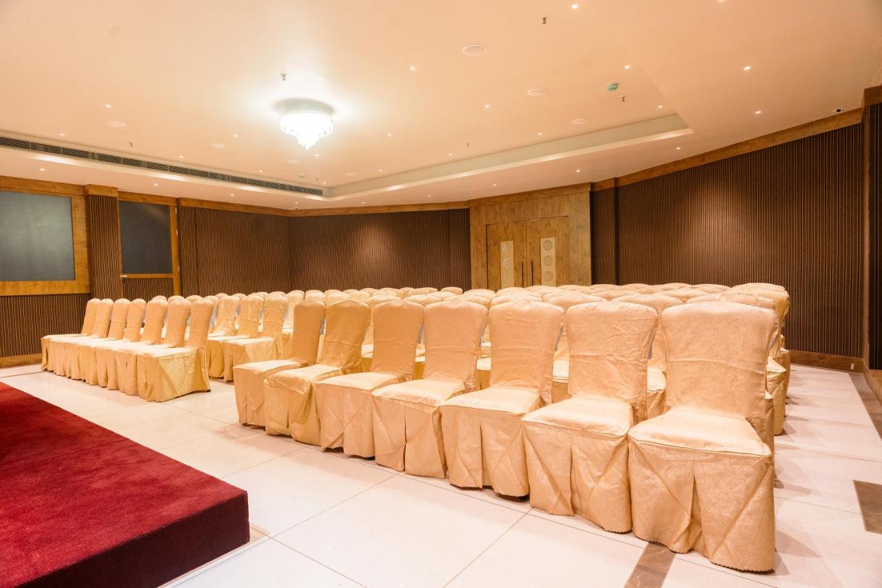 Marine Inn Hotel Kochi Exterior photo